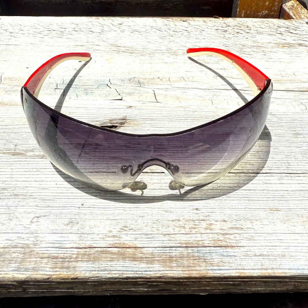 Prada unisex sunglasses 🕶️